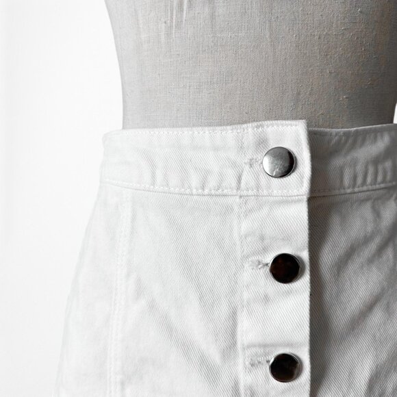 White H&M Button Front High Waisted Denim A-Line Mini Skirt Size XS/S - Picture 7 of 7